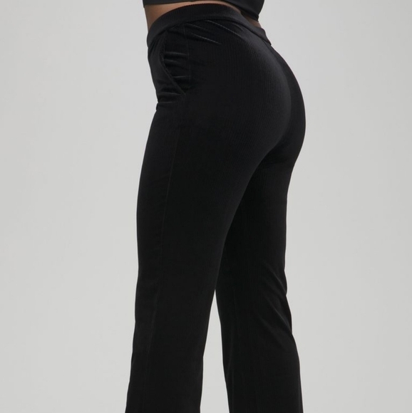 Good American Black Velour Dress Up And Down Pant - Picture 3 of 9